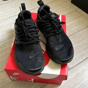 Nike presto shoes 🖤